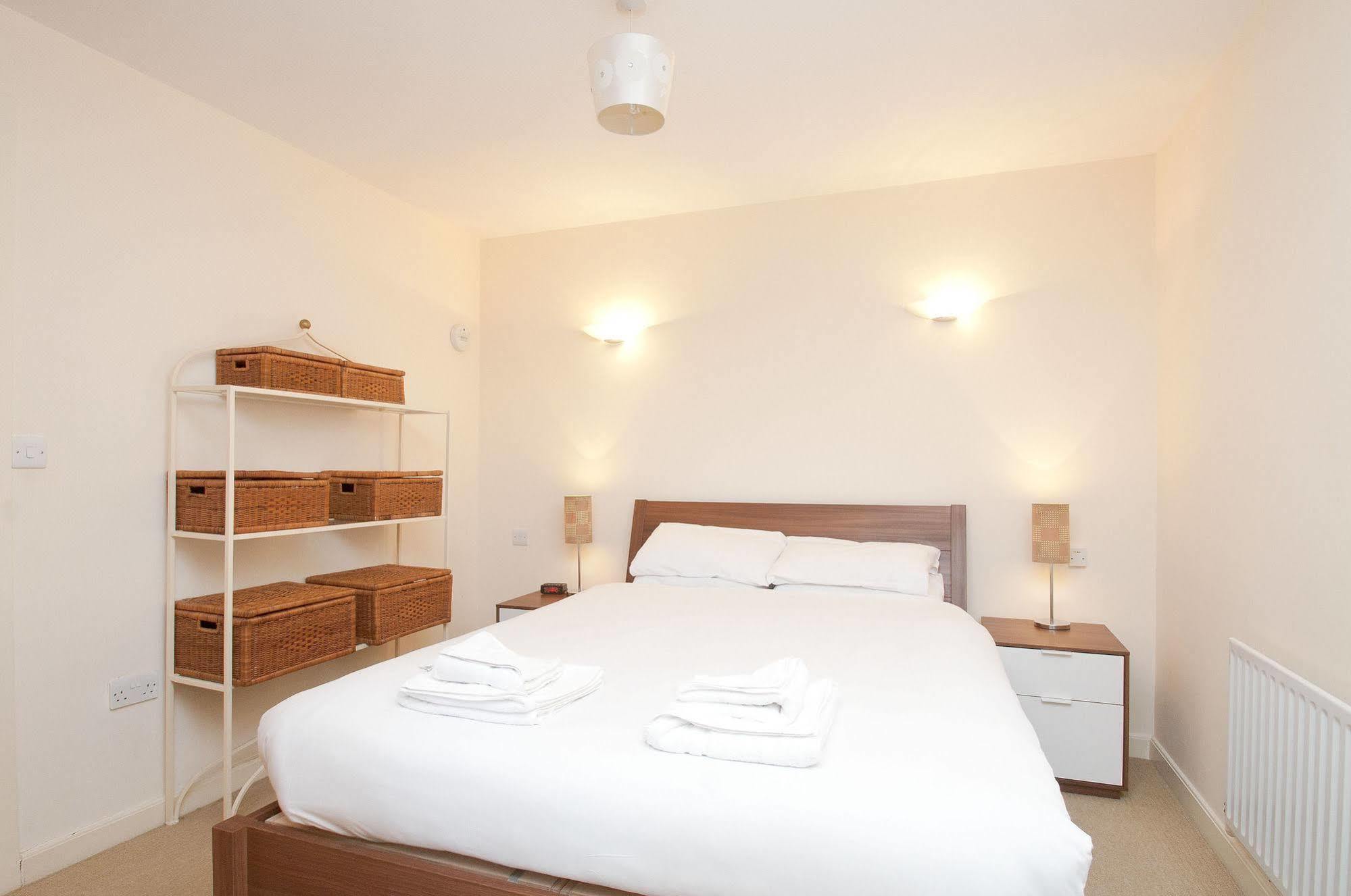 Cleyro Serviced Apartments - Harbourside Bristol Extérieur photo